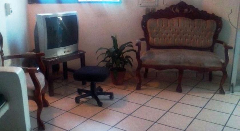 מזטלן Hotel Atenas מראה חיצוני תמונה